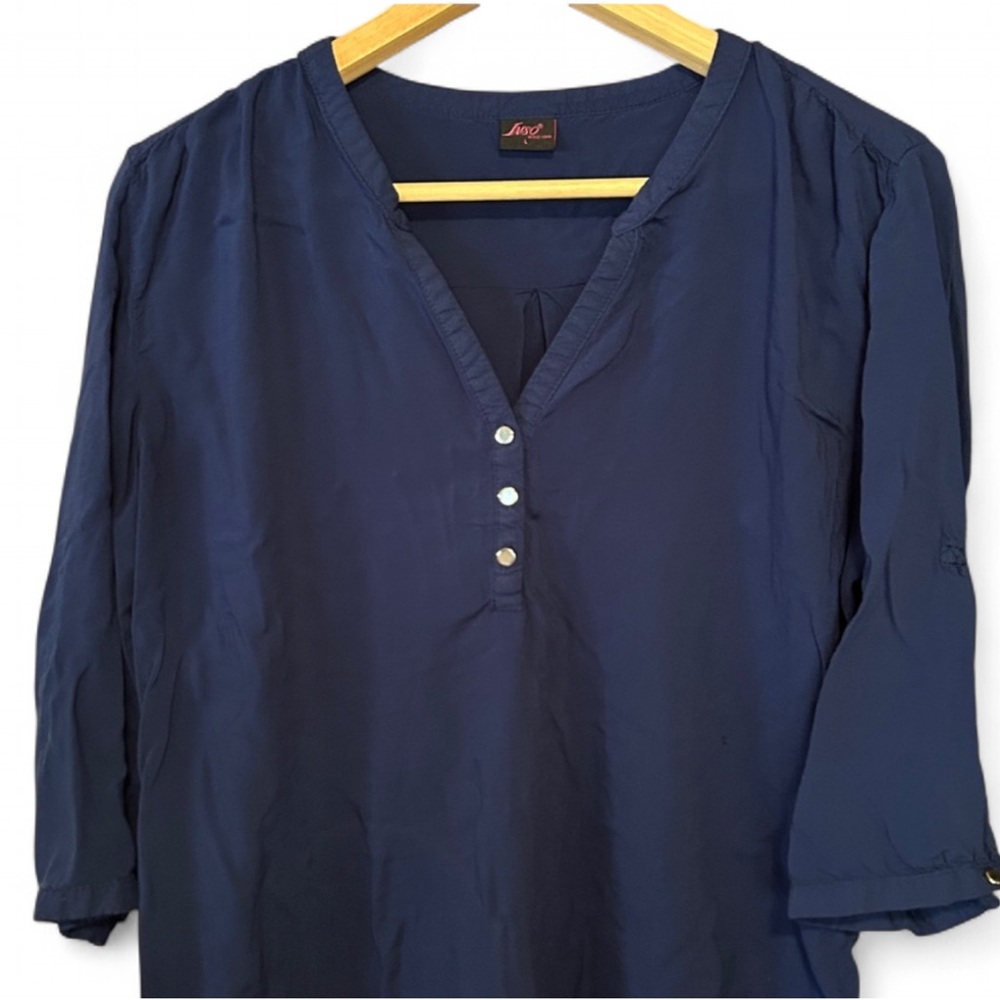 Inso Navy Button-Up Blouse